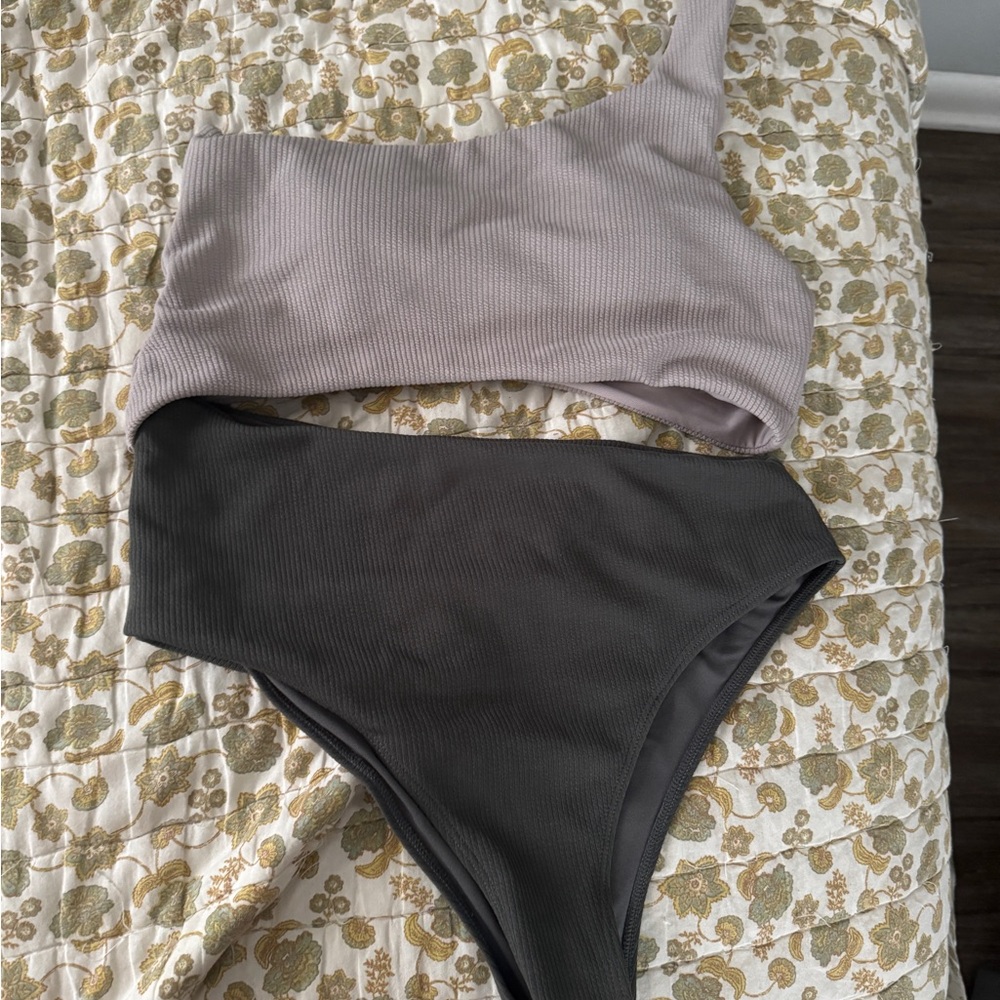 One piece bathing suit
